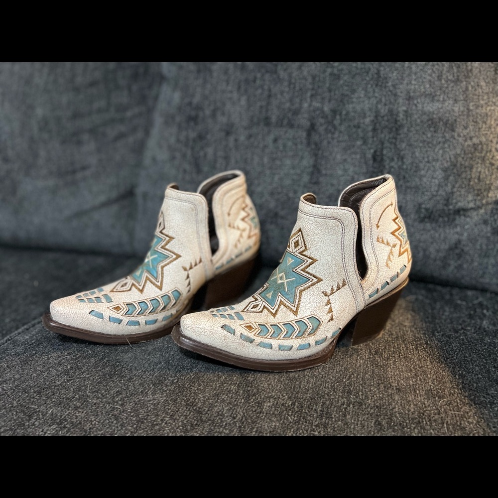 Ariat Dixon boots